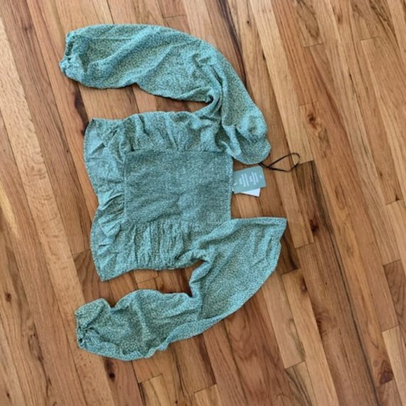 H&M floral flowy sleeved shirred back top size s nwt - Picture 4 of 7